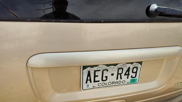 00 Town & Country License Plate Trim Surround Panel Oem Tail Trunk Finish Gold — photo 3