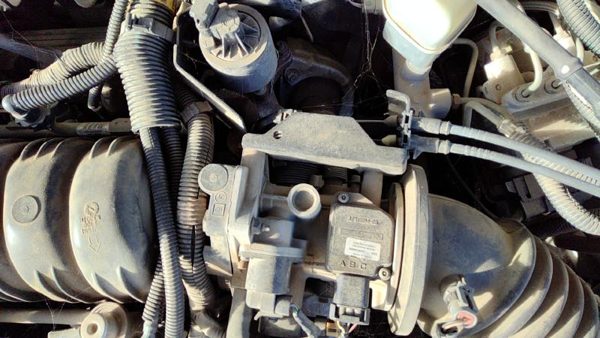 1999-2000 Buick Regal Throttle Body Valve Oem With Sensors 3.8L 24507235 — photo 5