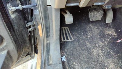 2007-2014 Ford Expedition Driver Left Lower Kick Trim Panel Oem 1W Black/Camel