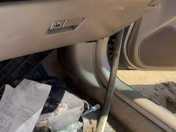 1997-2001 Toyota Camry Passenger Right Lower Kick Trim Panel Oak FT4 — photo 3