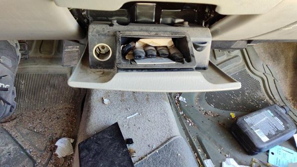 01-04 Buick Lesabre Buick Lesabre Ash Tray Assembly Oem Slide Out Dash Gray 17B — photo 1