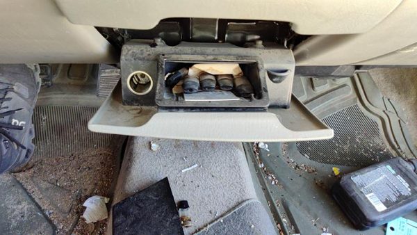 01-04 Buick Lesabre Buick Lesabre Ash Tray Assembly Oem Slide Out Dash Gray 17B — photo 2
