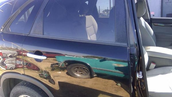 2011 Kia Sorento Rear Door RH Gray H9 — photo 7