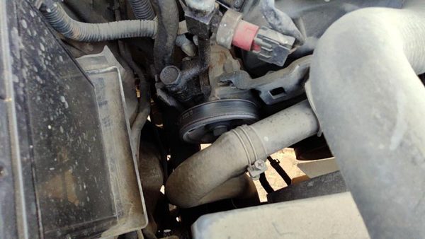2000-2004 Nissan Xterra Power Steering Pump With Mount Bracket Oem 3.3L — photo 1