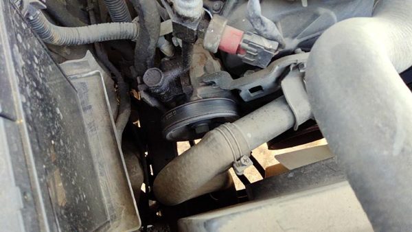 2000-2004 Nissan Xterra Power Steering Pump With Mount Bracket Oem 3.3L — photo 3