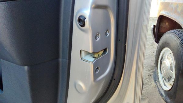 2009-2015 Honda Pilot Passenger Right Front Door Latch With Rods/Cables Oem — photo 2