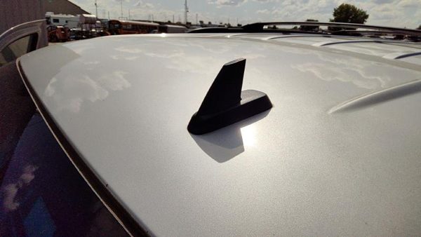 2010 Chevy Tahoe Antenna — photo 2