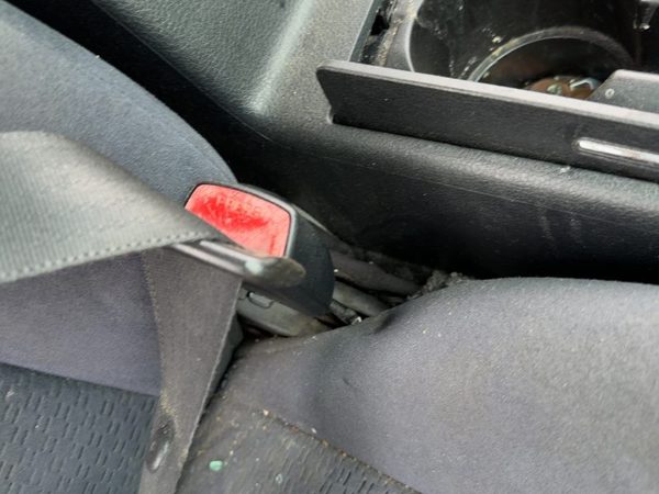02-06 Altima Passenger Right Front Seat Belt Buckle Receiver Oem Charcoal G — photo 3