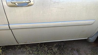 05-07 Caravan Passenger Right Front Moulding From Door Trim Ps2 Bright Silver