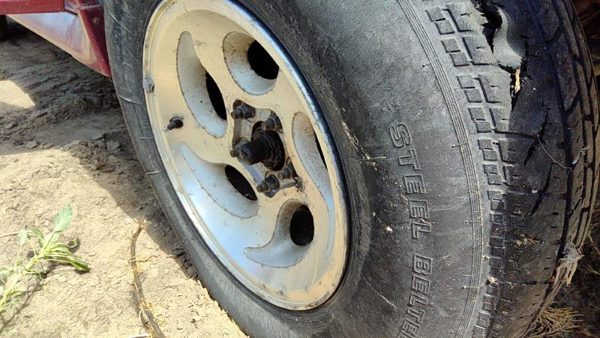 1994 Ford Explorer Wheel 1 — photo 2