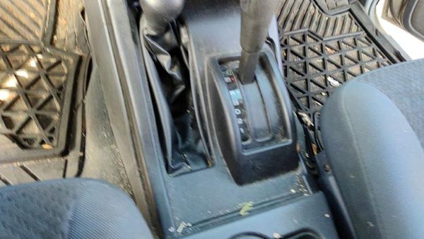 2004 Nissan Xterra Dash Panel Shifter Trim Bezel Surround OEM Console Gray K — photo 2
