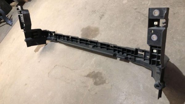 2011-2016 Ford F250 Lower Grille Radiator Support Bracket Oem 6.7L — photo 8