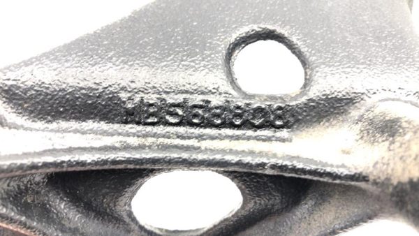 1991-1992 Mitsubishi Galant Vr4 Ac Compressor Bracket 2.0 Turbo Mb568808 — photo 2