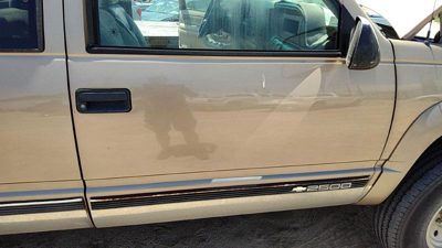 1997 Chevy Pickup 2500 Front Door RH Gold 55U
