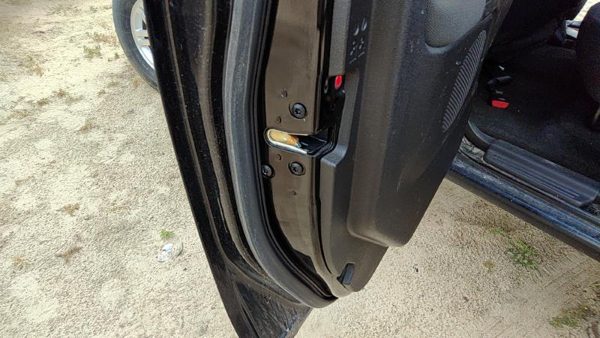2004-2012 Gmc Canyon Driver Left Rear Door Latch With Rods/Cables Oem Back — photo 4