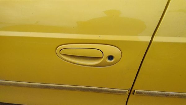 2000-2005 Dodge Neon Driver Left Front Outside Door Handle Oem Yellow 0Qa39dx8ab — photo 2
