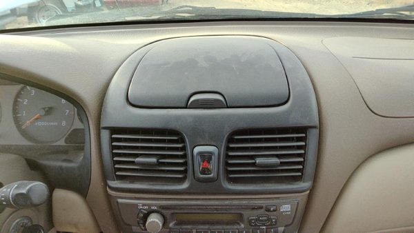 2000-2006 Nissan Sentra Center Dash Heater Vent Assembly Top Cubby Oem Ac — photo 4