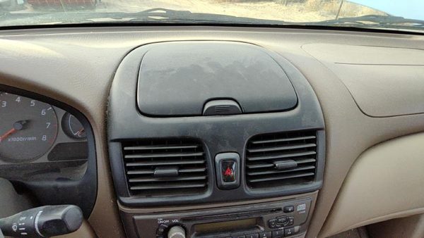 2000-2006 Nissan Sentra Center Dash Heater Vent Assembly Top Cubby Oem Ac — photo 2