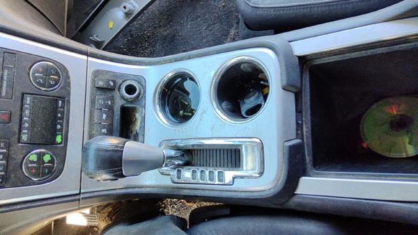 2007-2012 Gmc Acadia Shifter Trim Bezel Oem 20935400 — photo 4