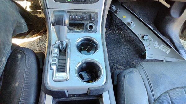 2007-2012 Gmc Acadia Shifter Trim Bezel Oem 20935400 — photo 1