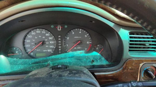 2000 Subaru Legacy Dash Panel Tan 040 — photo 8