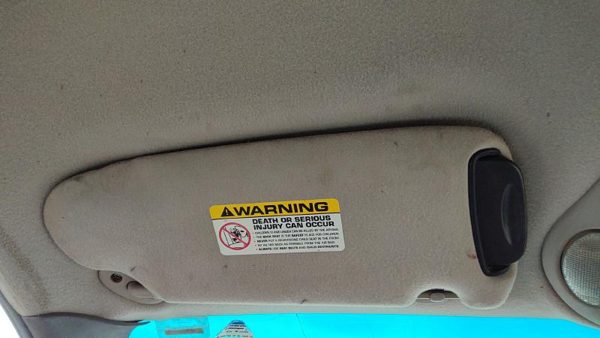 2000 Chrysler Town & Country Driver Left Sun Visor Oem Gray 0Rf33tl2aa — photo 1