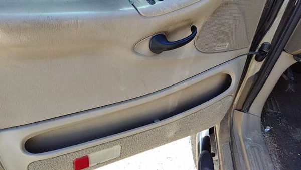 00-02 Expedition Driver Left Front Door Trim Panel With Master Switch Tan Fh — photo 5
