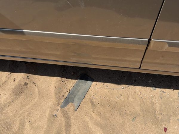 01-03 Elantra Driver Left Front Moulding From Door Oem Gls Sedan Prime Beige Ko — photo 4