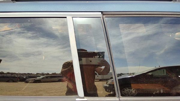 91-94 S10 Blazer Driver Left Rear Vent Window Back Door Glass With Frame Oem — photo 3