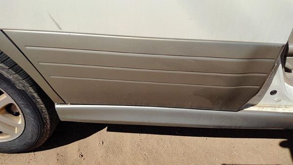 00-04 Legacy Outback Passenger Right Rear Moulding From Door Oem Back Trim Strip — photo 2