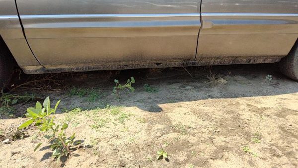 1997-1999 Buick Park Ave Driver Left Lower Rocker Panel Moulding Side Skirt Oem — photo 1