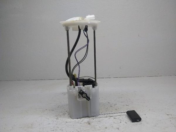 2005-2006 Dodge Ram 2500 Fuel Pump Assembly Sending Unit In Tank Mounted — photo 8