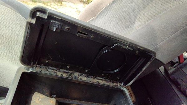 1993-1995 Nissan Pathfinder Center Console Lid Only Oem Arm Rest Fold Down Gray — photo 5