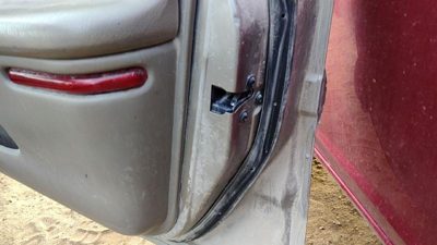 1997-2004 Buick Century Passenger Right Front Door Latch With Rods/Cables Oem