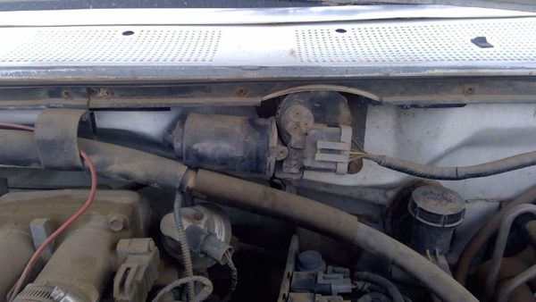 1996 Ford F450 Wiper Motor Front — photo 1