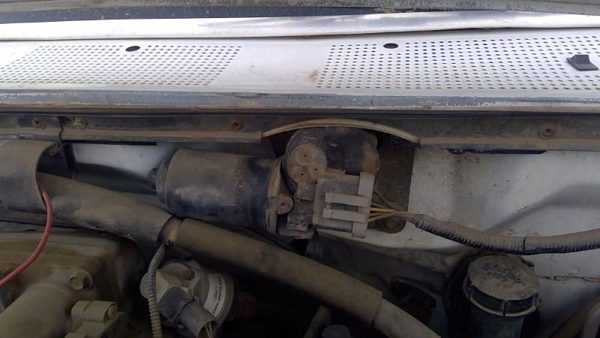 1996 Ford F450 Wiper Motor Front — photo 7