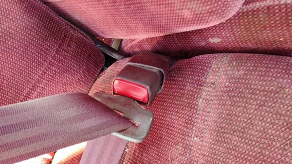 1995-1999 Chevy Lumina Passenger Right Front Seat Belt Buckle Receiver Oem Red — photo 4