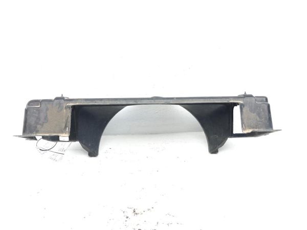 1986 Chevy Corvette C4 5.7L MT Upper Radiator Mount Fan Shroud Plastic Housing — photo 6