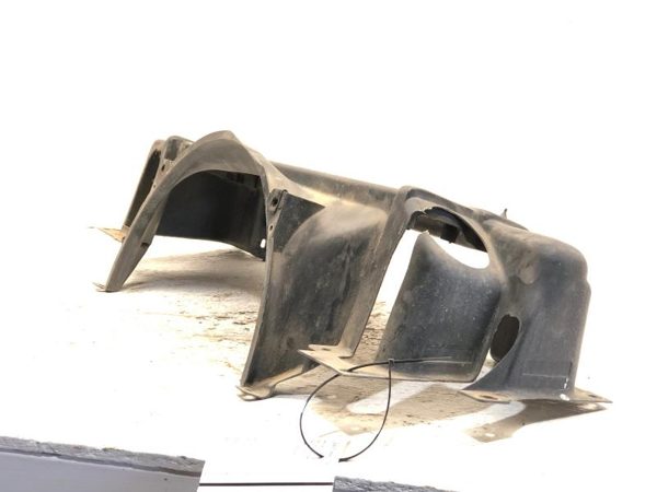 1986 Chevy Corvette C4 5.7L MT Upper Radiator Mount Fan Shroud Plastic Housing — photo 16