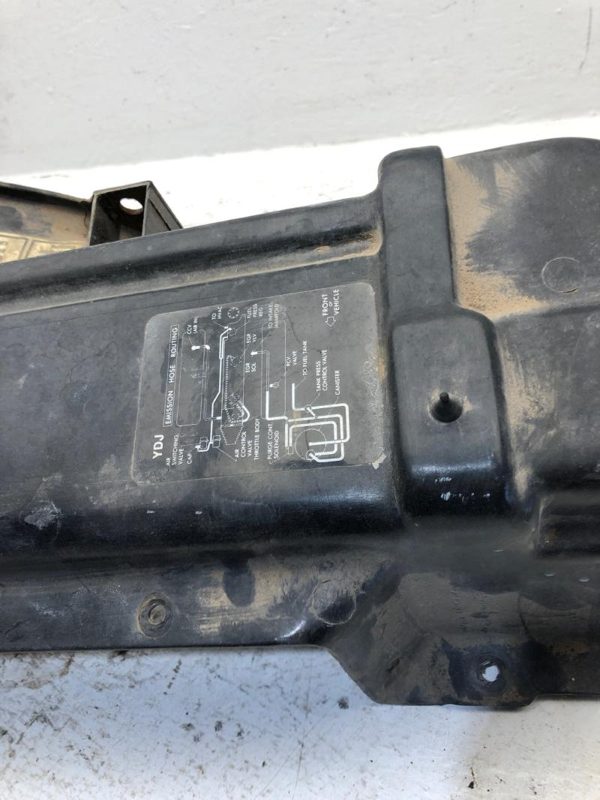 1986 Chevy Corvette C4 5.7L MT Upper Radiator Mount Fan Shroud Plastic Housing — photo 10