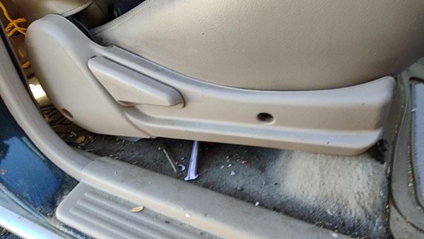 1998-2002 Honda Passport Passenger Right Side Seat Trim Panel Oem Bge Beige — photo 2