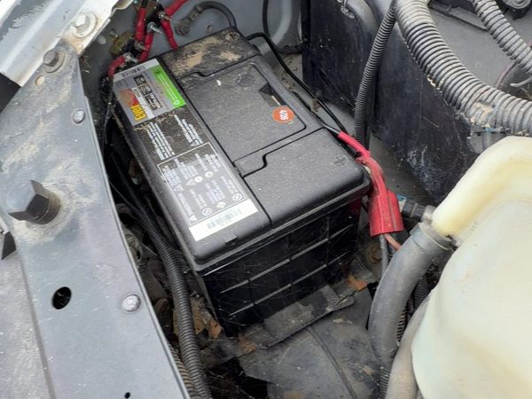 96-02 Express Van 2500 Complete Battery Box Mount Tray With Hold Down Oem 5.7L — photo 2