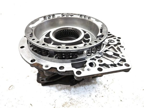 2002 Sierra 2500 Hd Allison 1000 4X4 Tailhousing With Piston Bolts Oem 29536409 — photo 10