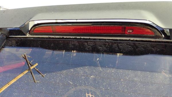 1993-1995 Nissan Pathfinder Third Brake Light Middle Lamp Oem 2659060G00 — photo 1