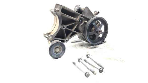 07-13 Sierra 1500 Power Steering Pump With Mount Bracket Hardware 5.3L Wth Bolts — photo 1