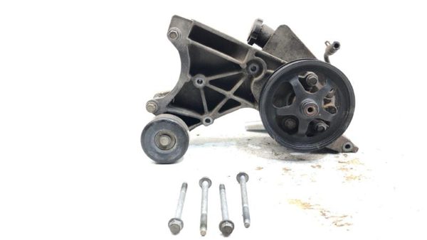 07-13 Sierra 1500 Power Steering Pump With Mount Bracket Hardware 5.3L Wth Bolts — photo 2