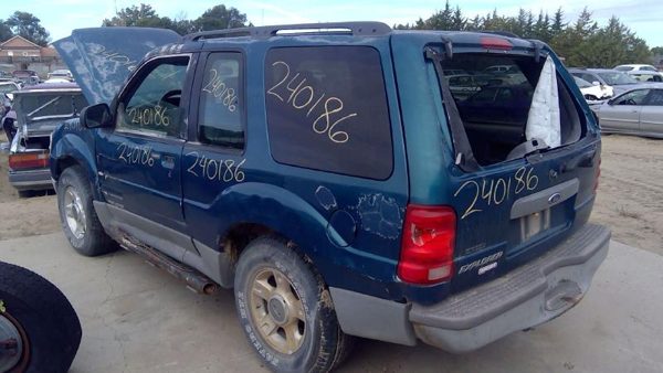 2001 Ford Explorer — vehicle photo 5
