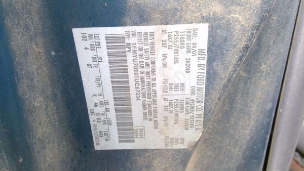 2001 Ford Explorer — vehicle photo 4