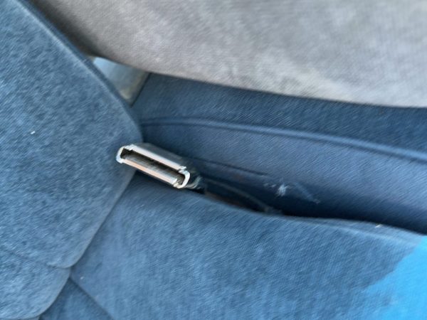 1993 Olds Eighty Eight Passenger Right Front Seat Belt Buckle Receiver Oem Blue — photo 2