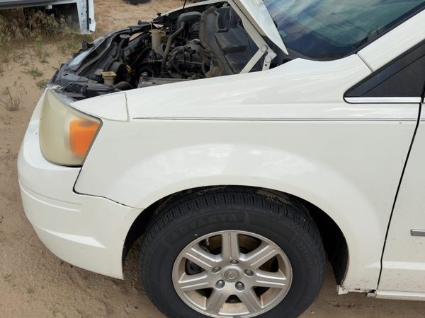 2008-2016 Chrysler Town & Country Driver Left Front Fender Oem White Pw1 — photo 2